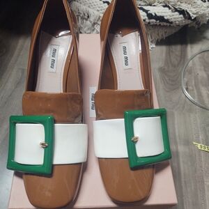 Miu Miu Patent Leather Square-Toe Pumps Size: 10 | IT 40